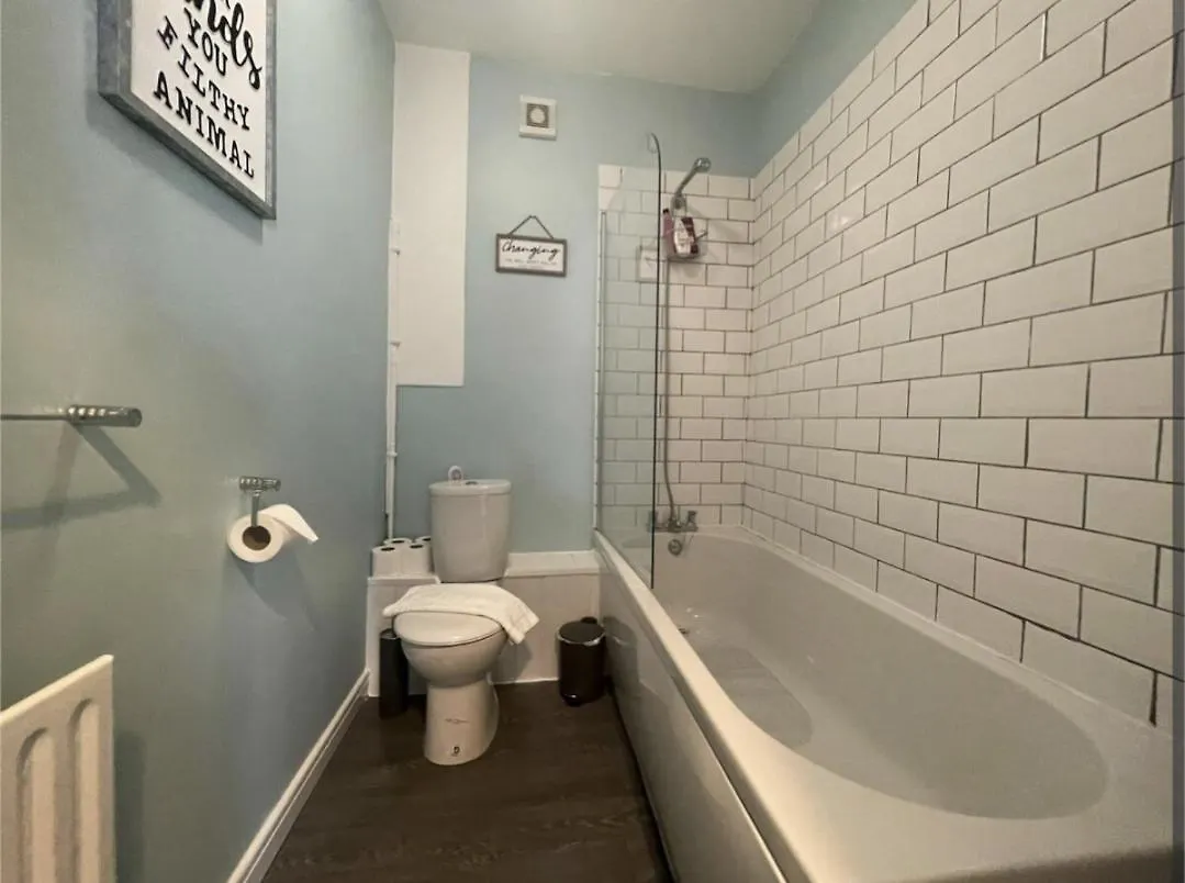 Lavish Lounge Apartment Swansea 0*,